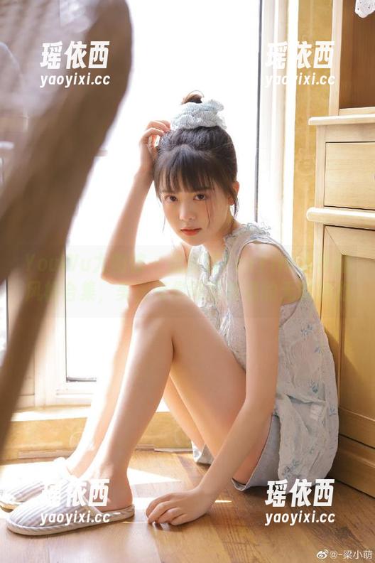 YouWu尤物馆 - 孟狐狸FoxYini水手服风格合集，美图带你领略青春的无限魅力