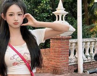 beautyleg – 从清新到性感，Abby双马尾写真图片展示多样风格的无限魅力