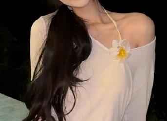 beautyleg – 细腻私拍！Flora和她的和服在每一张图片中都闪耀着文化的魅力