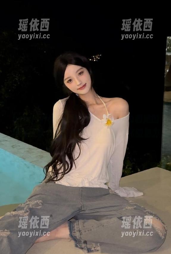 beautyleg - 细腻私拍！Flora和她的和服在每一张图片中都闪耀着文化的魅力
