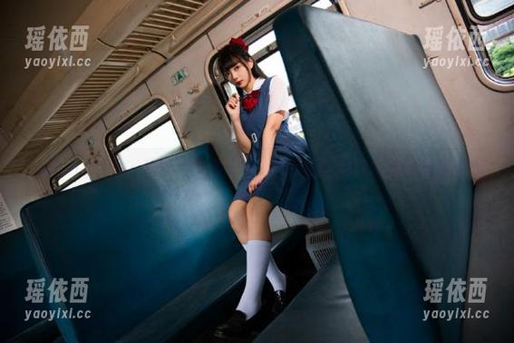 beautyleg - 探索迷失的境界：Iris的丝袜作品图集震撼来袭