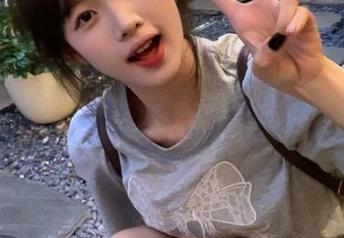 beautyleg – 王郁文的黑白写真，图库中的艺术珍品与无限资源等你收藏！