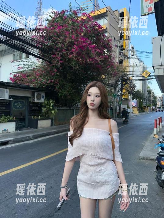 pans - 深入观看兔兔的修女图包，感受她作品中的灵性与艺术魅力