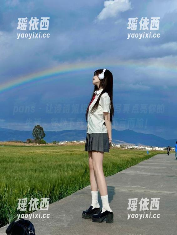 pans - 让诗诗姐姐的高清写真点亮你的生活，轻松下载，美丽不言而喻！