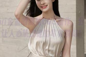 品味yui金鱼的御姐COS新作，分享那些让人心跳加速的写真瞬间！