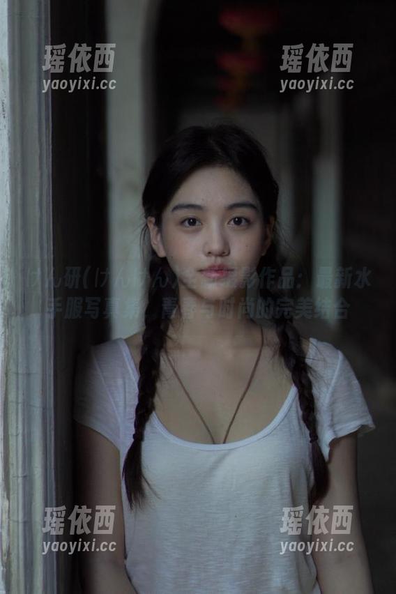 けん研(けんけん)全新摄影作品：最新水手服写真集，青春与时尚的完美结合