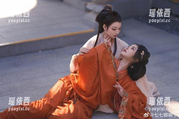 七七娜娜子最新写真作品曝光，普利茅斯女仆风格引发热议