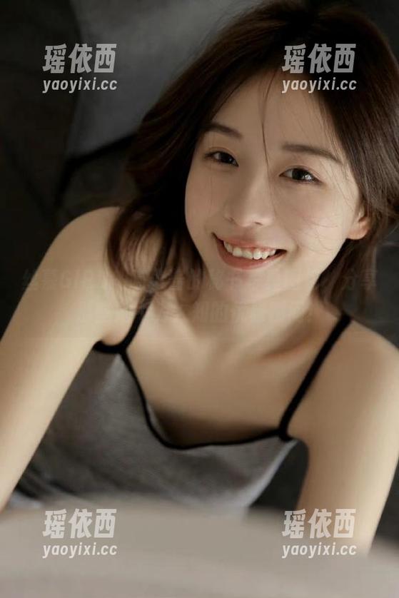 丝慕GIRL - 喵小酱的秘书写真图包，分享那些她不为人知的优雅瞬间！