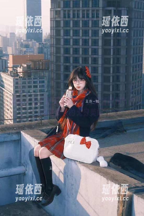 丽柜 - 兔子夏天摄影集：让高清图包带你领略夏季的无穷美好