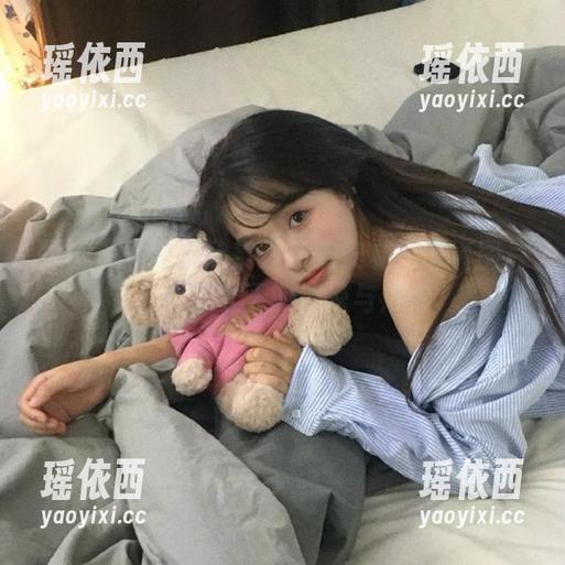 丽柜 - 一起来欣赏最新安安夏日写真图片，感受夏天的清凉与热情