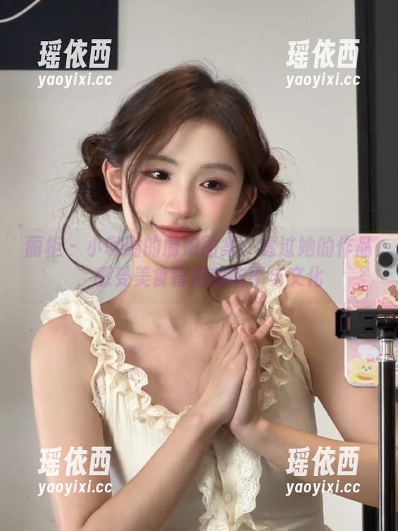 丽柜-小璐璐 丽柜 - 小璐璐的厨娘图集:透过她的作品,感受美食背后的故事与文化