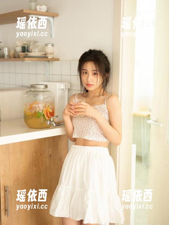 丽柜 - 桃子+棉袜=最强组合！最新图库作品，保证让你捧腹大笑！