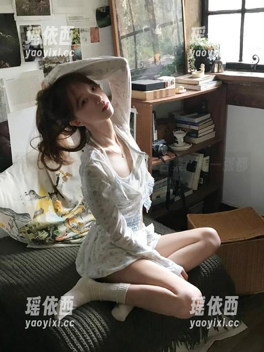 丽柜 - 白云女友私房写真合集：每一张都是爱的见证与甜蜜！
