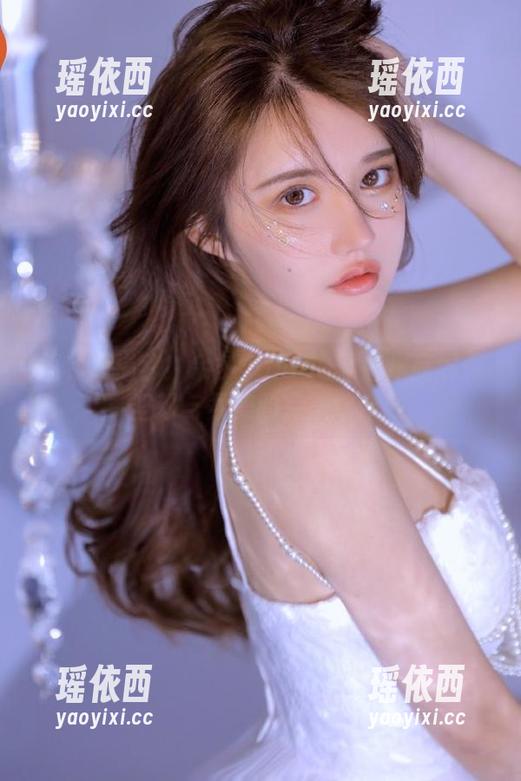 余多多Dudu 福利大揭秘!余多多Dudu黑白作品展现坚韧与柔美的完美结合!
