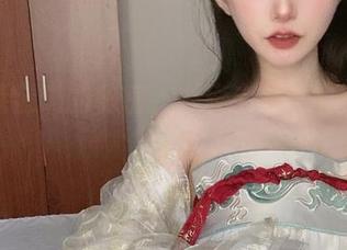 追寻倦倦喵的秘密，探索丰富多彩的Cos合集