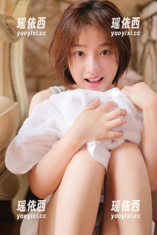 克拉女神 - 想看看小芹的礼服有多美？来图库分享，结果可能让你感到‘无言以对’！