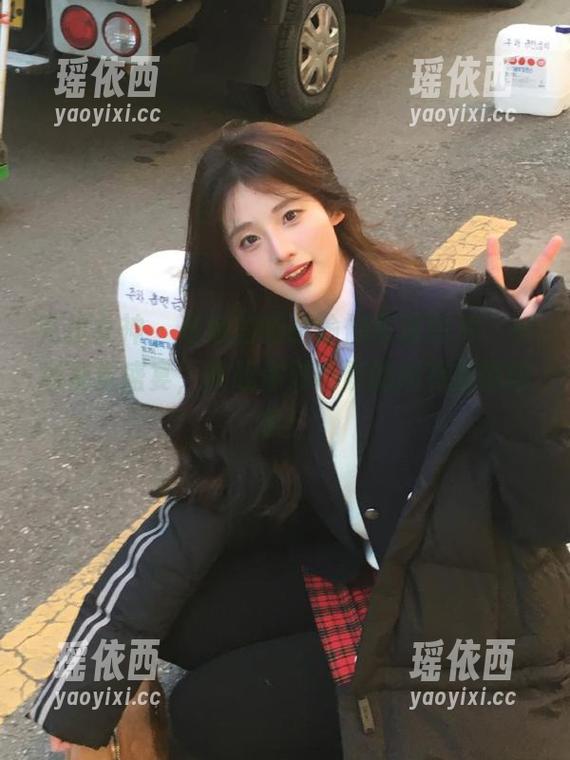 克拉女神-汤怡 克拉女神 - 奇妙的汤怡瑜伽高清图片,一场视觉盛宴,挑战你对瑜伽的所有刻板印象!