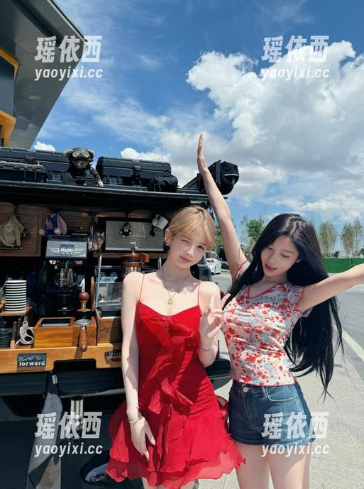 克拉女神-百琳 克拉女神 - 百琳泳装写真集分享:感受水波荡漾中的无限魅力