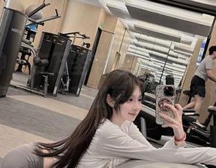克拉女神 – 在万圣节之夜，与芊芊分享写真合集，获取更多精彩资源