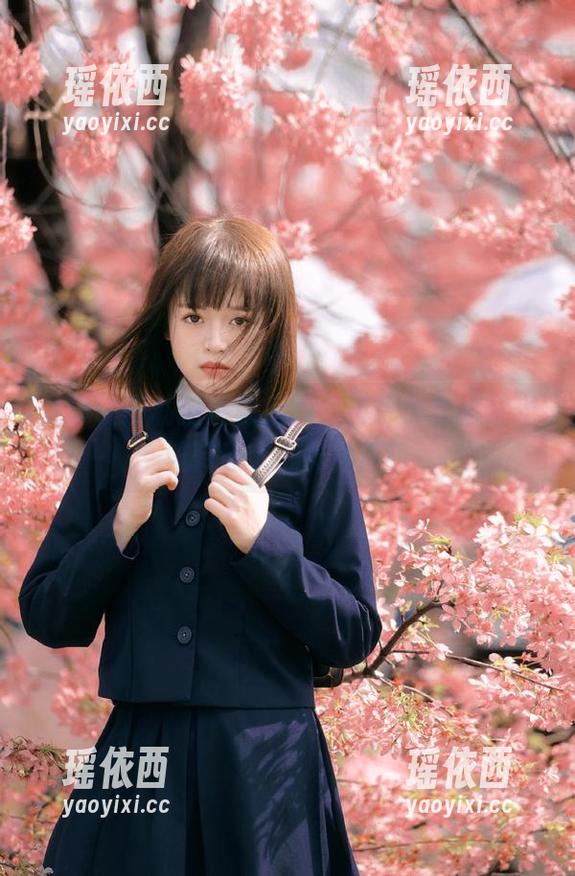 兔玩映画私拍资源盘点，黄昏少女的时光流转让人心醉神迷！