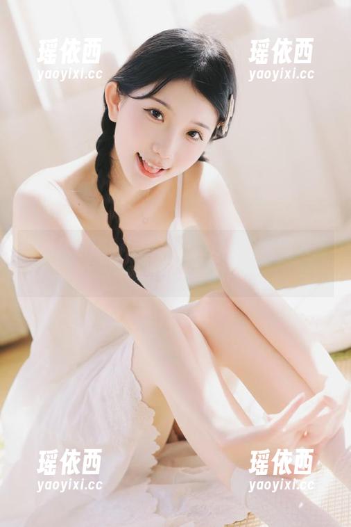 兔玩映画邀请你一同去游泳，分享动人美图与迷人写真