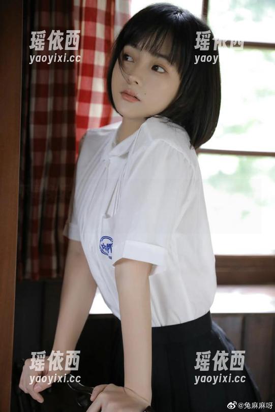 下载兔玩映画最新“慵懒的午后”写真，免费领略慵懒气息的魅力