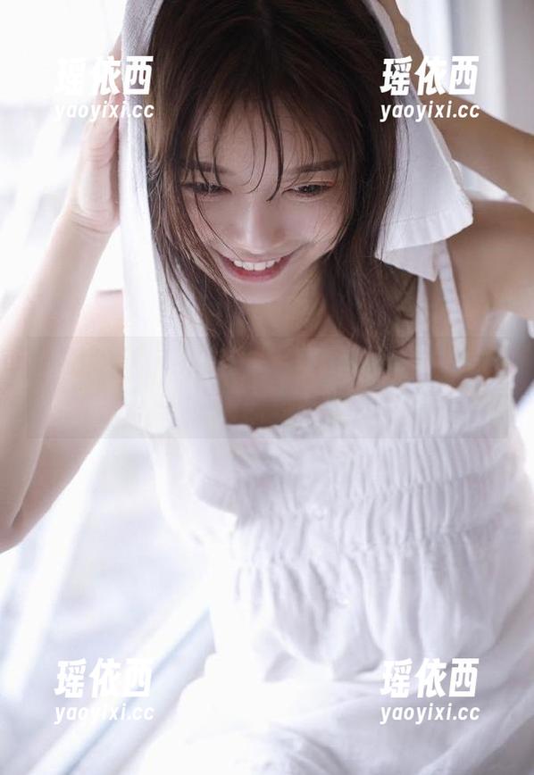 兔玩映画图包分享之黄昏里的裸腿，释放你的内心渴望