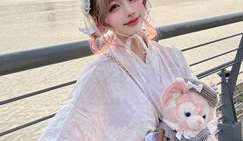 奶牛主题写真集：冲田凛花rinka高清图册带你探索田园风光