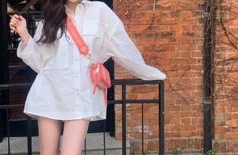 获得喵糖映画蔷薇少女的精彩写真资源，免费下载好心情！