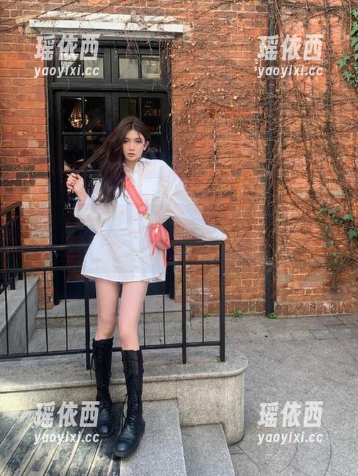 获得喵糖映画蔷薇少女的精彩写真资源，免费下载好心情！