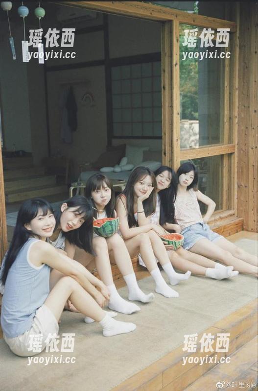 嗲囡囡 - 模特YOYO学妹妖娆写真免费套图上线，定制你的夏日美好回忆！