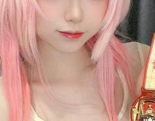 最新图册强势来袭：女游客陈与大大卷卷小卷的梦幻冒险