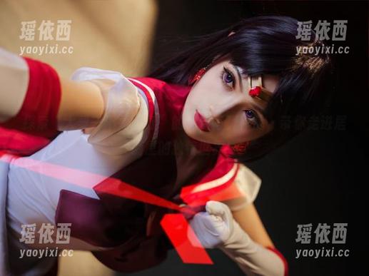 探索“大梨子不是御姐”的免费写真作品，带你走进居酒屋的独特世界！