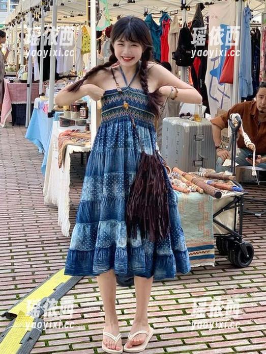 头条女神-JennyR 头条女神 - 感受JennyR短裙魅力:一组写真套图带你领略时尚魅惑