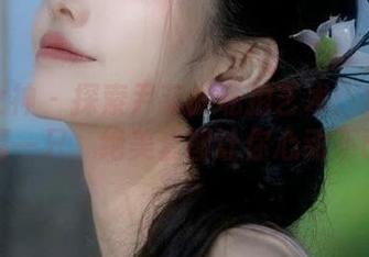 头条女神 – 探索尹菲的私拍艺术:捉到腿精一只,绝美套图让你心动不已