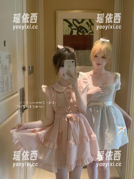 头条女神 - 免费领略罗蔓蒂泳池系列作品，体验视觉与情感的完美交融