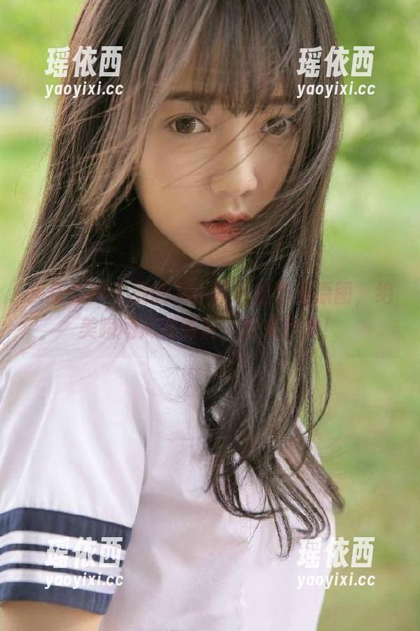 头条女神-艾小青 头条女神 - 最新艾小青蕾丝作品原图,绝美瞬间尽在眼前,快来欣赏!