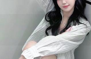 头条女神 – 独特的美腿妖姬风格,莫晓希最新写真图包精彩绝伦不容错过