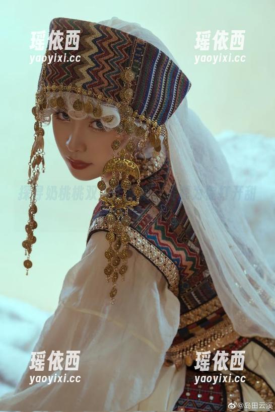 探寻奶桃桃双人作品集，资源为你打开甜蜜的扉页！