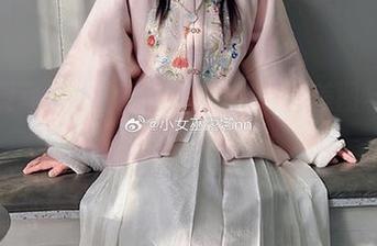 花的灵动，小女巫露娜的花卉套美图与图包完美融合！