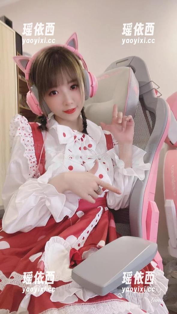 不可思议的小女巫露娜连体衣图片合集，尽享魅力与神秘的完美结合