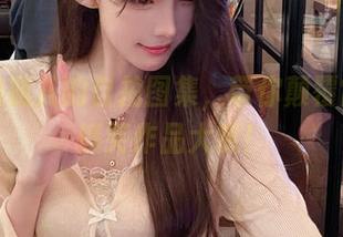 小小奶瓶儿的自拍图集，带你颠覆常规的搞笑作品大赏！