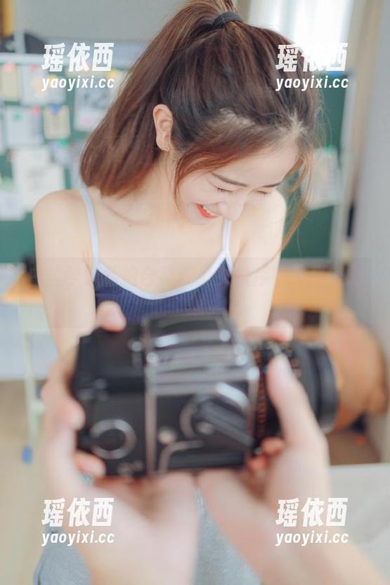 白丝学妹私拍合集：少女秩序中的甜美幻想