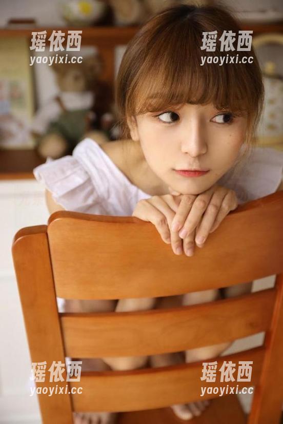 尤果网 - 在无圣光的世界里，叶希的少女写真传递无限温暖