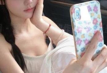 尤果网 – 精致高清旗袍作品：李焱的时尚态度与艺术表达