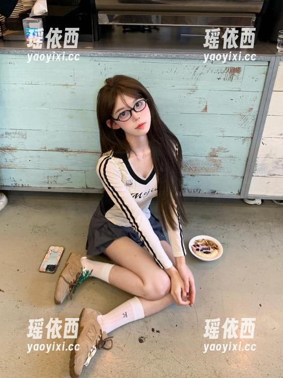 尤果网 - 全面解析泳装艺术：涉谷由里原图全集展现无与伦比的风采