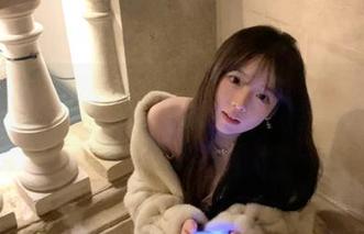 尤果网 – 精选死库水之美，雯雯为你呈现动人美图