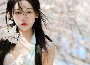 异思趣向 – 最新小九双人写真：展现姐妹情深，记录美好瞬间