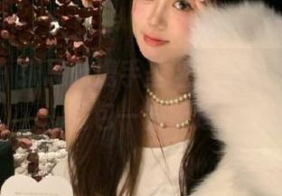 微密圈 – 张思允携手圣诞，独家全套写真图包一览无遗