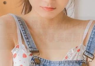 微密圈 – 带你走进张思允nice的制服黑丝写真集，共享美丽瞬间